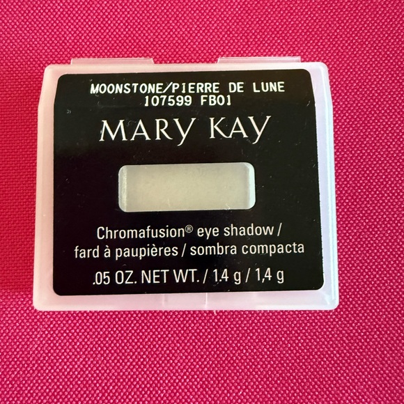 Mary Kay Moonstone Chromafusion Eyeshadow - Picture 2 of 3